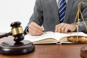 litigation attorney