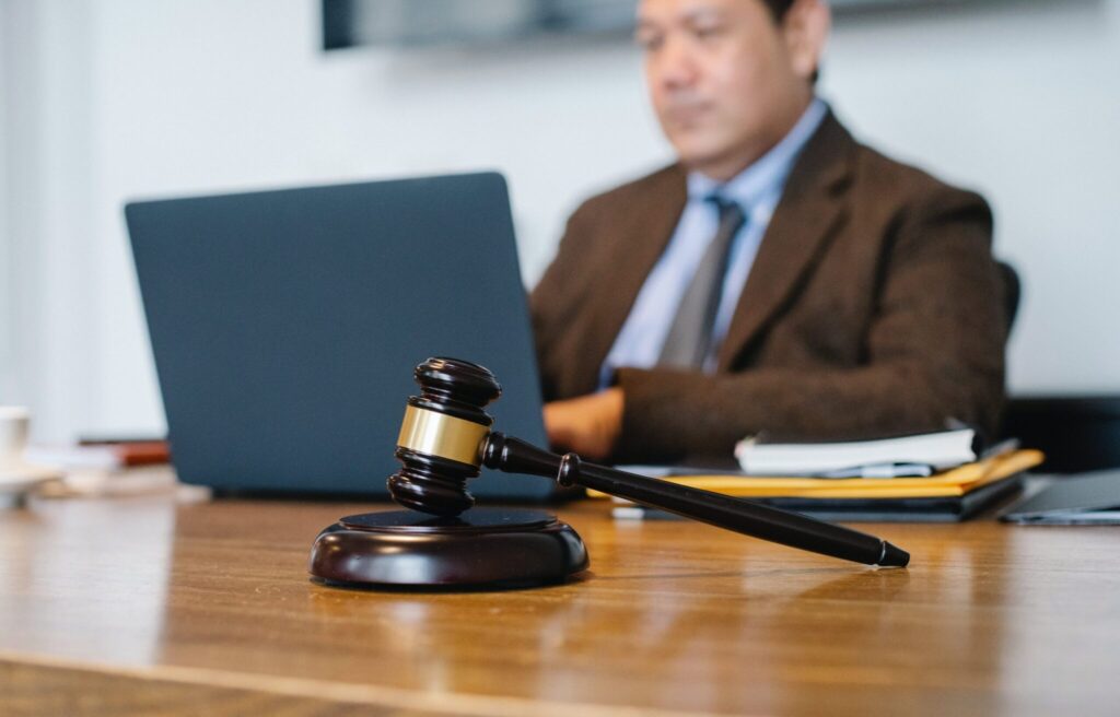 pexels-sora-shimazaki-5668772 civil lawyer